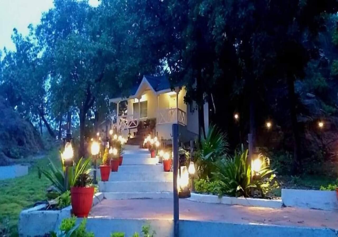 Greendale Resort Pachmarhī Exterior foto